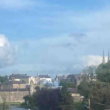 Erne Getaway No.8 Brand New 1 Bed Apartment Enniskillen Bagian luar foto
